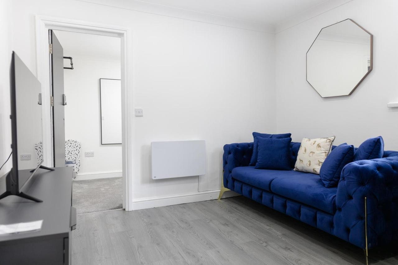 Chic Urban 2 Bedroom Apartments Cardiff Luaran gambar